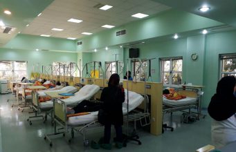 اهدای اقلام مورد نیاز بخش های شیمی درمانی بیمارستان های کاشمر و سنندج