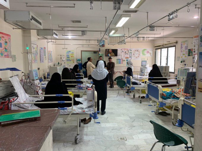 اهدای تجهیزات درمانی به مراکز خاص استان سیستان و بلوچستان+ تصاویری از بازدید استانی