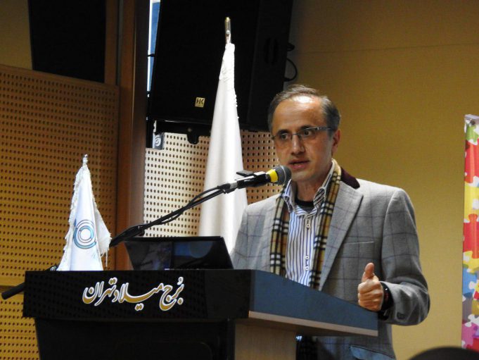 نقش خانواده در ارتباط با استراتژی درمان اتیسم