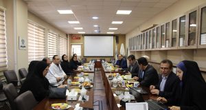 بررسی مشکلات بیماران سی اف در مرکز طبی کودکان