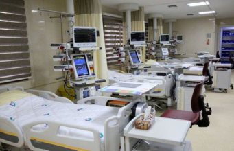 اهدای دو دستگاه دیالیز به مرکز دیالیز سلامت نیشابور